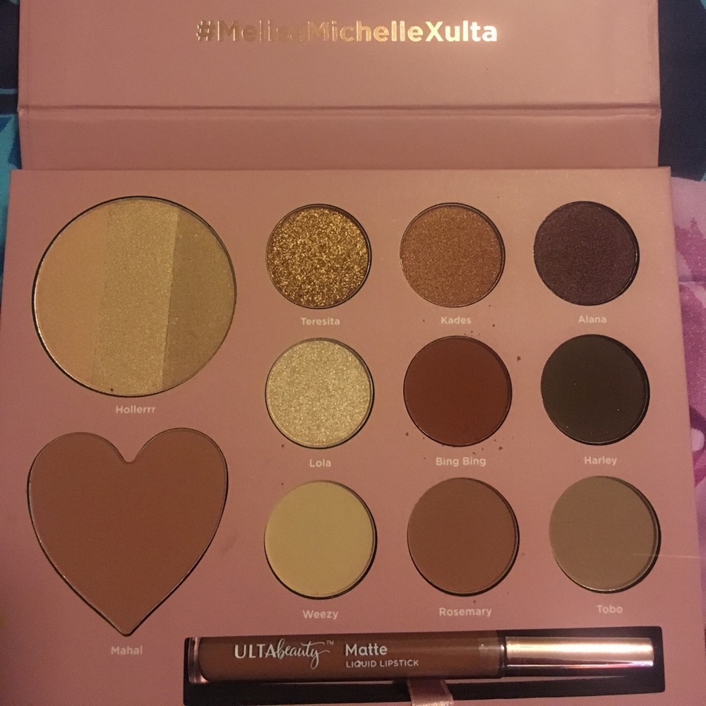 Eyeshadow Pallettes.